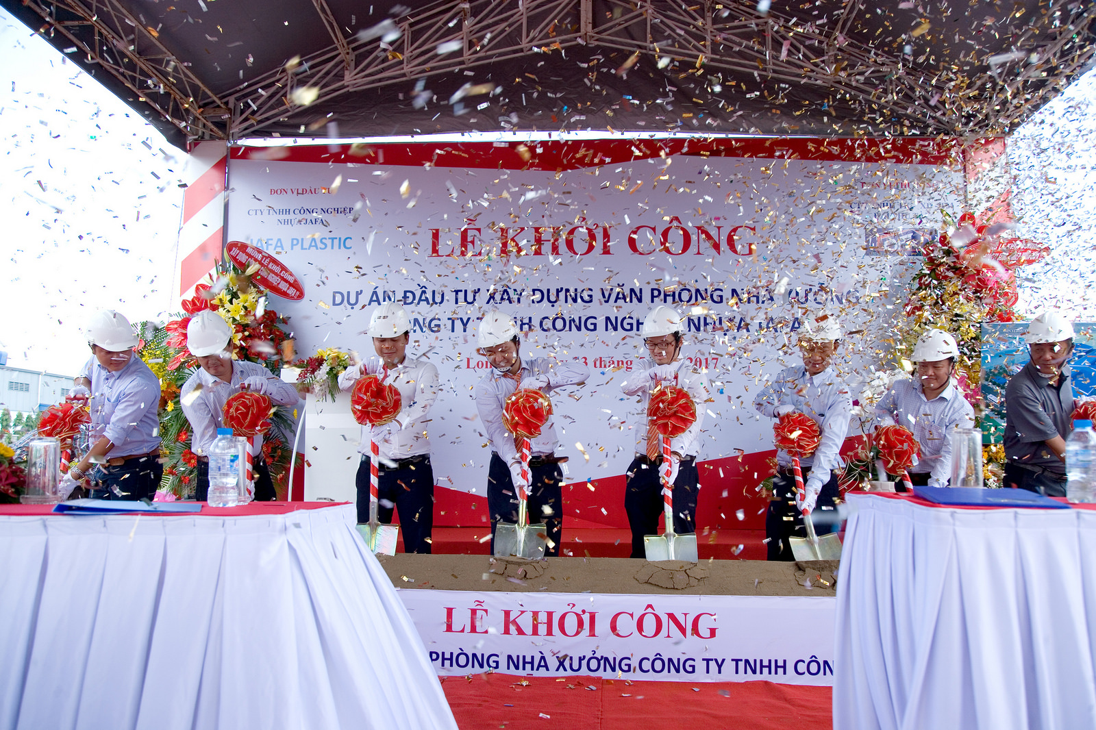chup-hinh-le-khoi-cong-nha-xuong-cong-ty-nhua-jafa
